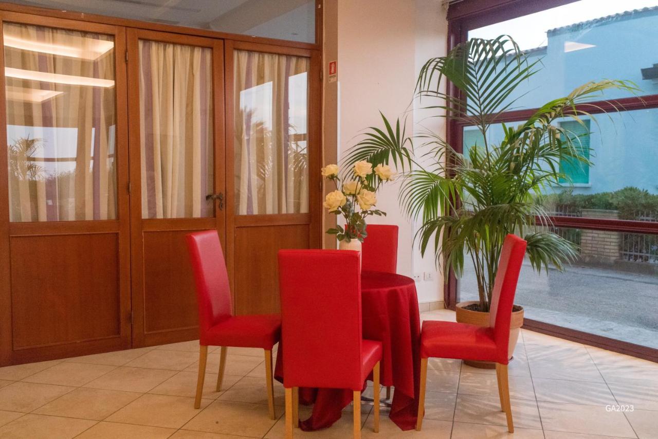 Hotel Spiaggia Villa Paola Bellaria-Igea Marina Eksteriør billede