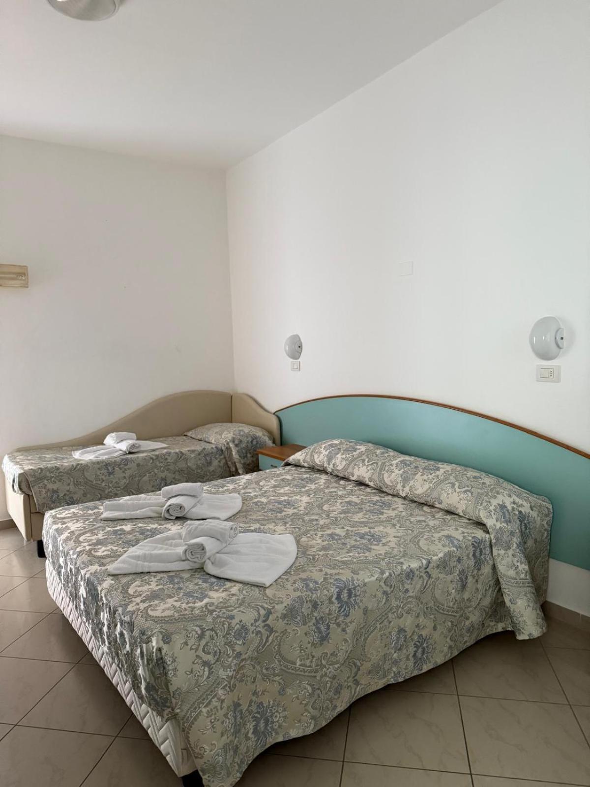 Hotel Spiaggia Villa Paola Bellaria-Igea Marina Eksteriør billede