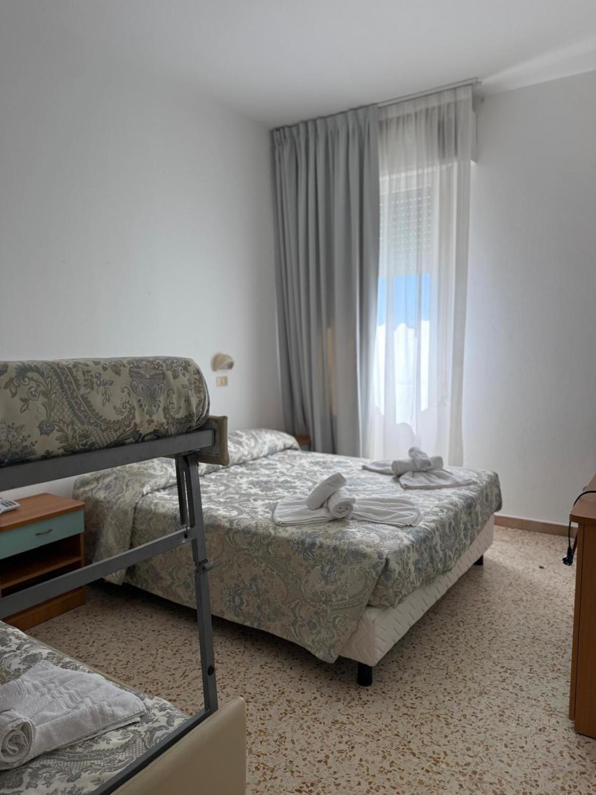 Hotel Spiaggia Villa Paola Bellaria-Igea Marina Eksteriør billede