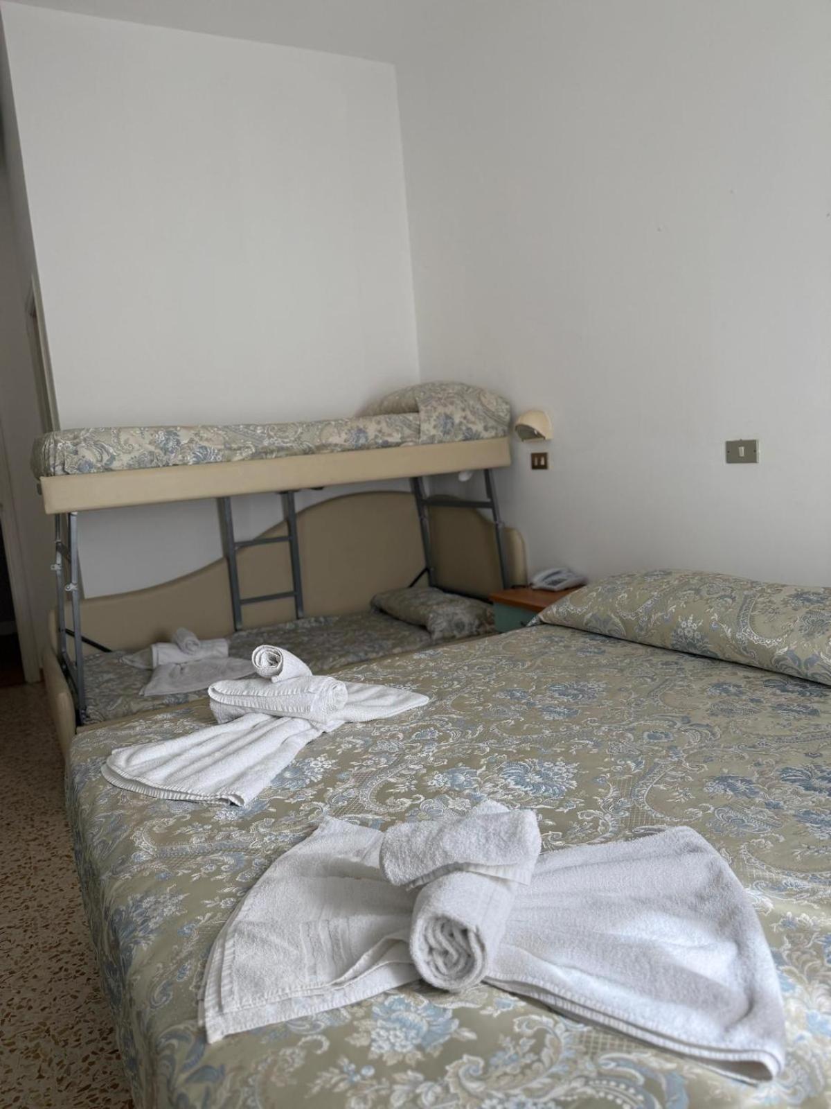 Hotel Spiaggia Villa Paola Bellaria-Igea Marina Eksteriør billede